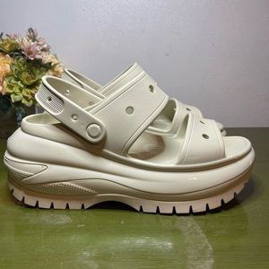 CROCS Mega Crush Sandal